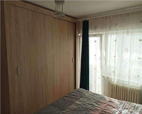 Apartament 2 camere, decomandat, Plopilor.