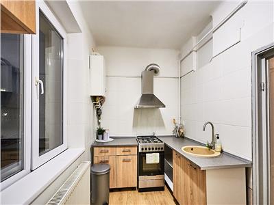 Apartament 2 camere, decomandat, str. Bucuresti, Parcul Farmec