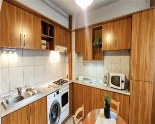Apartament 3 camere, S 80 mp, mobilat, utilat, Semicentral.