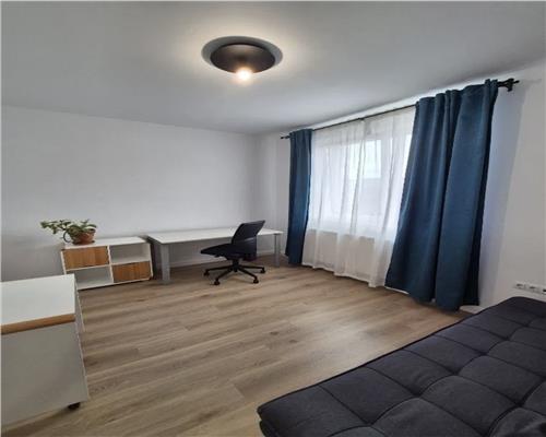 Apartament 3 camere, S 77 mp, Europa.