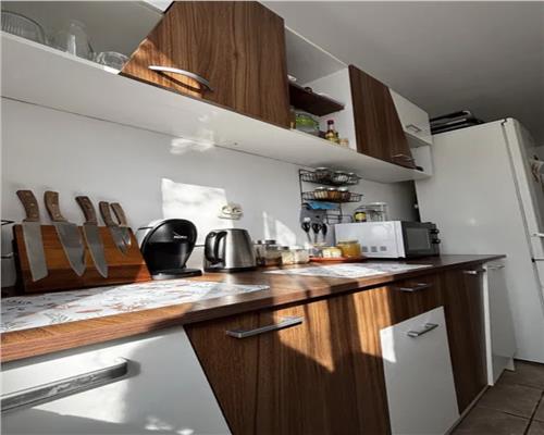 Apartament 2 camere, decomandat, zona The Office.