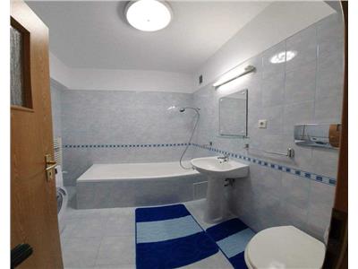 Apartament 2 camere, S 55 mp + parcare, mobilat, zona Semicentrala.