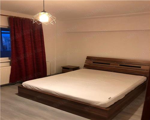 Apartamenr 2 camere, decomandat, mobilat, Între Lacuri.