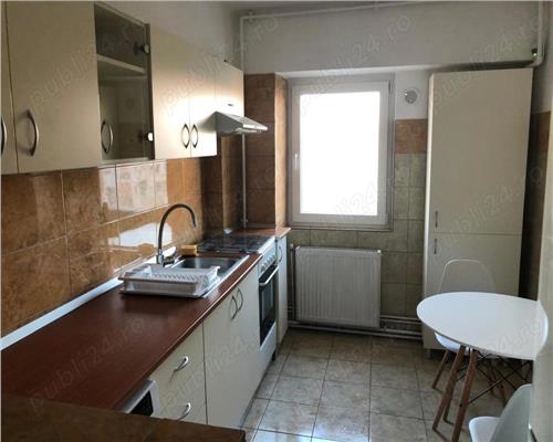 Apartamenr 2 camere, decomandat, mobilat, Între Lacuri.