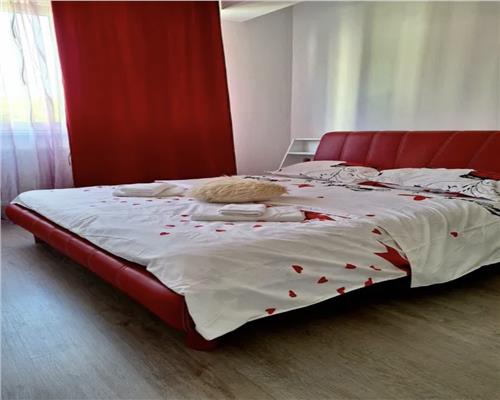 Apartament 3 camere,S 80 mp, mobilat, utilat, zona Edgar Quinet.