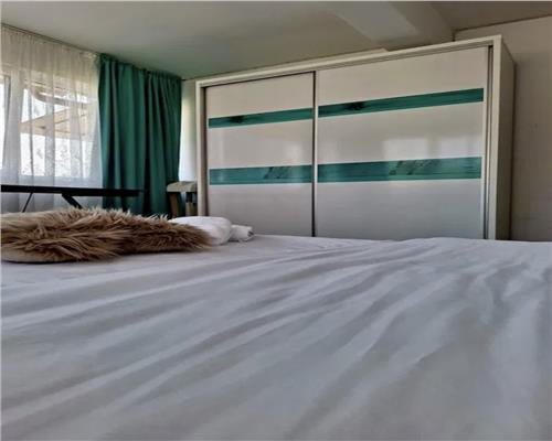 Apartament 3 camere,S 80 mp, mobilat, utilat, zona Edgar Quinet.