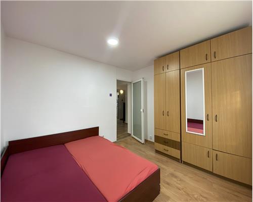 Apartament 3 camere, decomandat, mobilat, utilat, Zorilor.