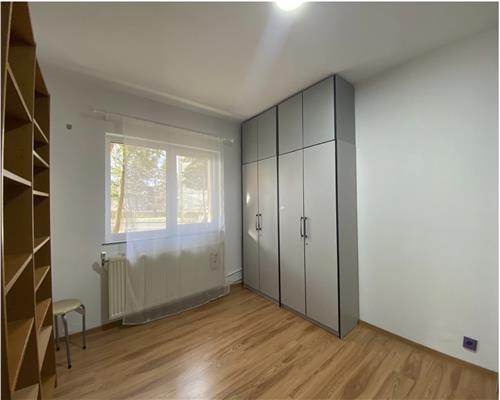 Apartament 3 camere, decomandat, mobilat, utilat, Zorilor.