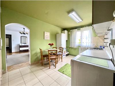 Apartament 3 camere, S 60 mp, mobilat, utilat, zona Pta Flora.