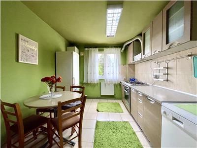 Apartament 3 camere, S 60 mp, mobilat, utilat, zona Pta Flora.