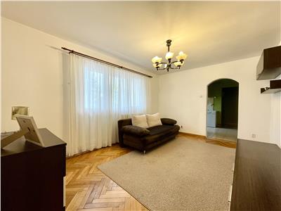 Apartament 3 camere, S- 60 mp, mobilat, utilat, zona P-ta Flora.