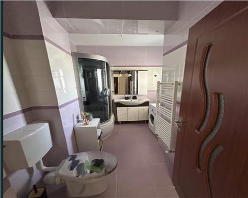 Apartament 3 camere, 2 parc?ri, mobilat, utilat, Europa.