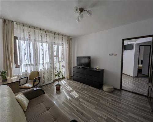 Apartament 2 camere, decomandat, zona P-ta Marasti.