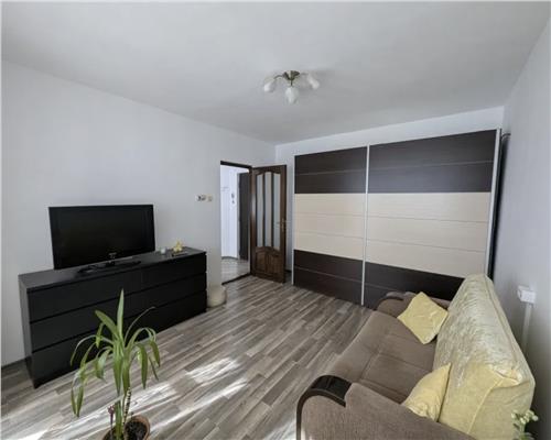 Apartament 2 camere, decomandat, zona Pta Marasti.