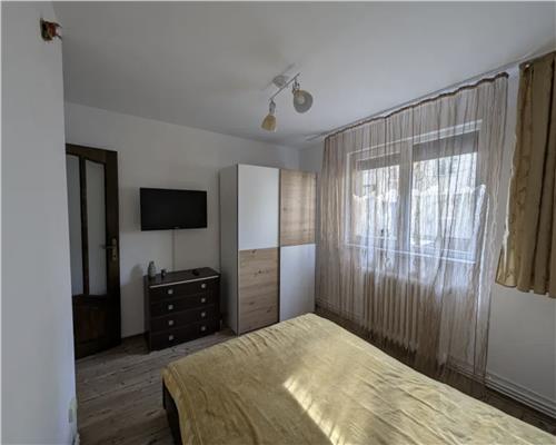 Apartament 2 camere, decomandat, zona Pta Marasti.