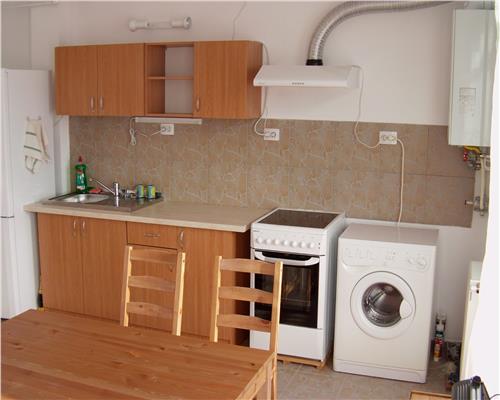 Apartament 2 camere, S-45 mp + parcare, zona Golden Tulip.