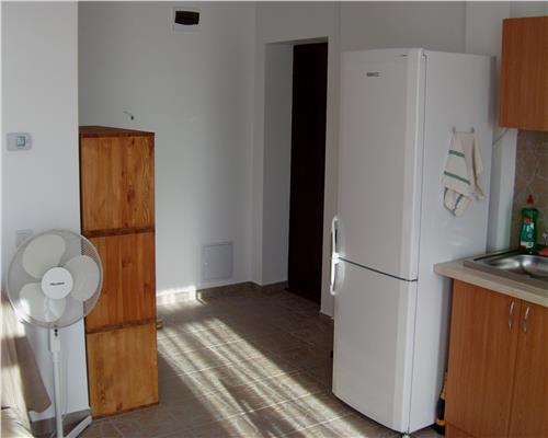 Apartament 2 camere, S45 mp + parcare, zona Golden Tulip.