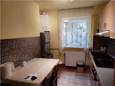 Apartament 3 camere, mobilat, utilat, zona Piata Flora.