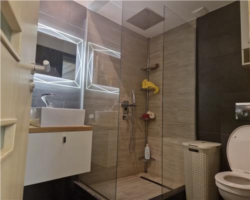 Apartament 3 camere, S 65 mp + gradina, Intre Lacuri.