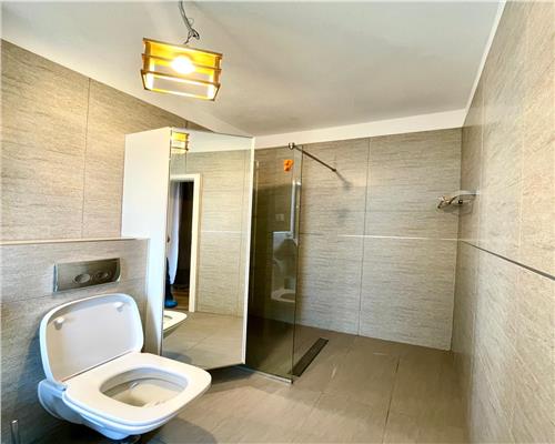 Apartament 3 camere, LUX, mobilat, zona Grand Hotel Italia.