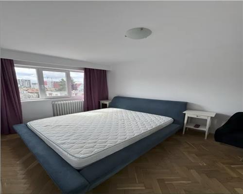 Apartament 2 camere, Semidecomandat, mobilat, utilat, Gheorghieni.