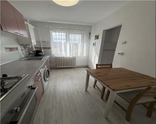 Apartament 2 camere, Semidecomandat, mobilat, utilat, Gheorghieni.