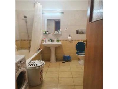 Apartament 3 camere, S 84 mp, mobilat, Semicentral.