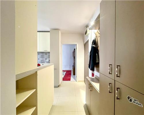 Apartament 2 camere, decomandat, zona Kaufland Marasti.