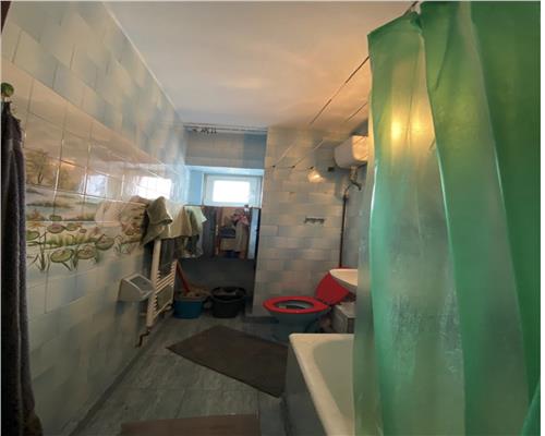 Apartament 3 camere, S 65 mp, decomandat, garaj, Marasti.