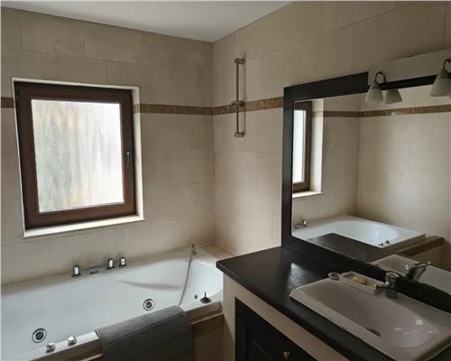 Apartament 2 camere, pet friendly, zona grand Hotel Italia.
