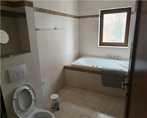 Apartament 2 camere, pet friendly, zona grand Hotel Italia.