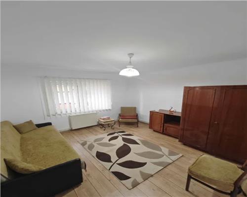 Apartament 2 camere, decomandat, zona Sigma.