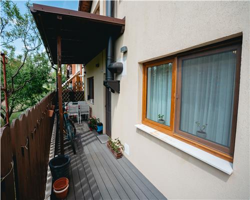 Casa tip Duplex, 5 camere, Lux, Cartierul Europa.