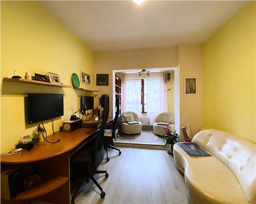 Apartament 3 camere, decomandat, mobilat, utilat, Zorilor.