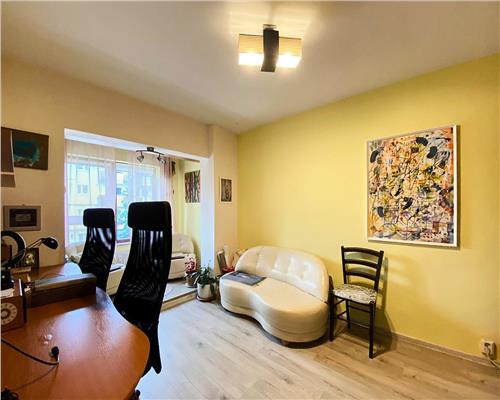 Apartament 3 camere, decomandat, mobilat, utilat, Zorilor.