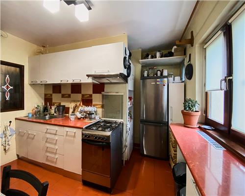 Apartament 3 camere, decomandat, mobilat, utilat, Zorilor.