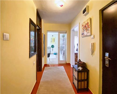 Apartament 3 camere, decomandat, mobilat, utilat, Zorilor.