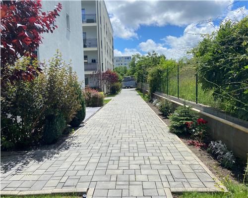 Apartament 2 camere, bloc nou, parcare, mobilat, utilat, Europa.