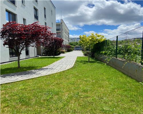 Apartament 2 camere, bloc nou, parcare, mobilat, utilat, Europa.
