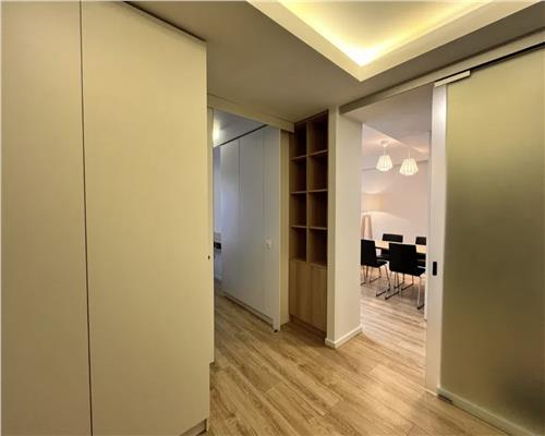 Apartament 2 camere, LUX, mobilat, utilat, zona FSEGA.