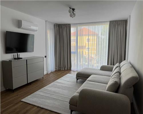 Apartament 2 camere, prima închiriere, Central.