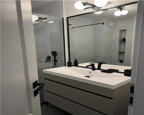 Apartament 2 camere, prima închiriere, Central.