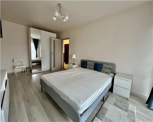 Apartament 2 camere, decomandat, mobilat, Europa.