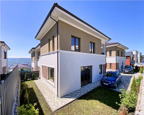 Casa tip Duplex, Su136mp+250 teren, Voronet