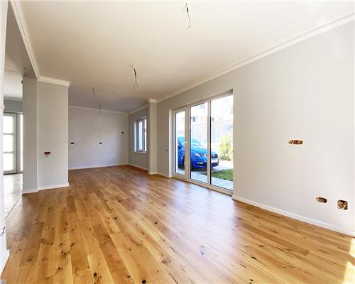 Casa tip Duplex, Su136mp+250 teren, Voronet