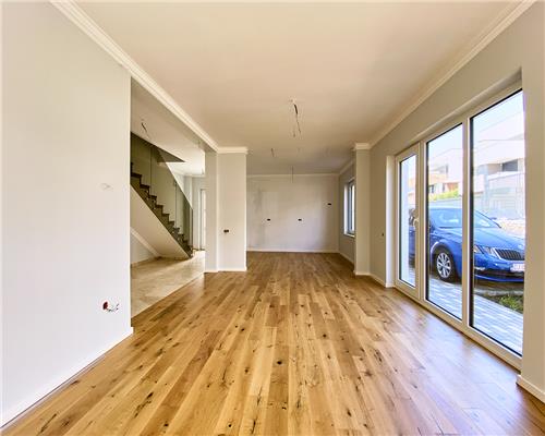 Casa tip Duplex, Su136mp+250 teren, Voronet