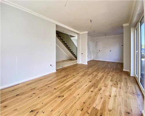 Casa tip Duplex, Su136mp+250 teren, Voronet