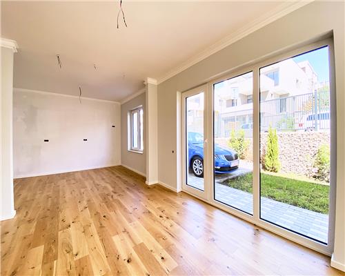 Casa tip Duplex, Su136mp+250 teren, Voronet