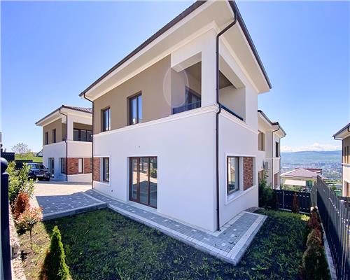 Casa tip Duplex, Su136mp+250 teren, Voronet