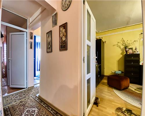 Apartament 3 camere, 2 bai, decomandat, str. Observatorului